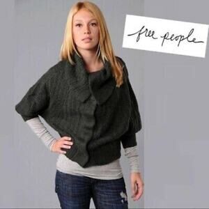 Free People Cardigan Sweater Size Medium Green 3/4 Sleeve Top Button Up Wool